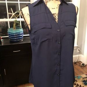 New York & Company woman’s top